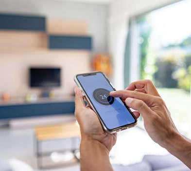 a hand holding a cellphone